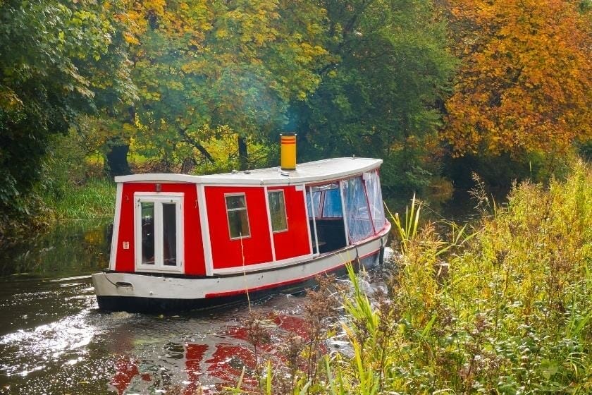 Tips For Taking A Canal Holiday In The UK